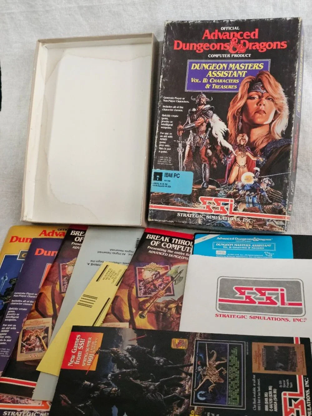 Dungeon Masters Assistant Volume II: Characters & Treasures IBM SSI 1988 Vintage
